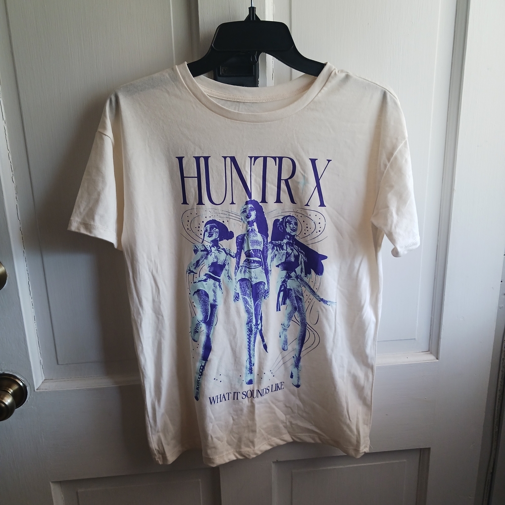 Netflix Girls Size XL KPop Demon Hunters Huntr/x T Shirt Women's Size XS Small